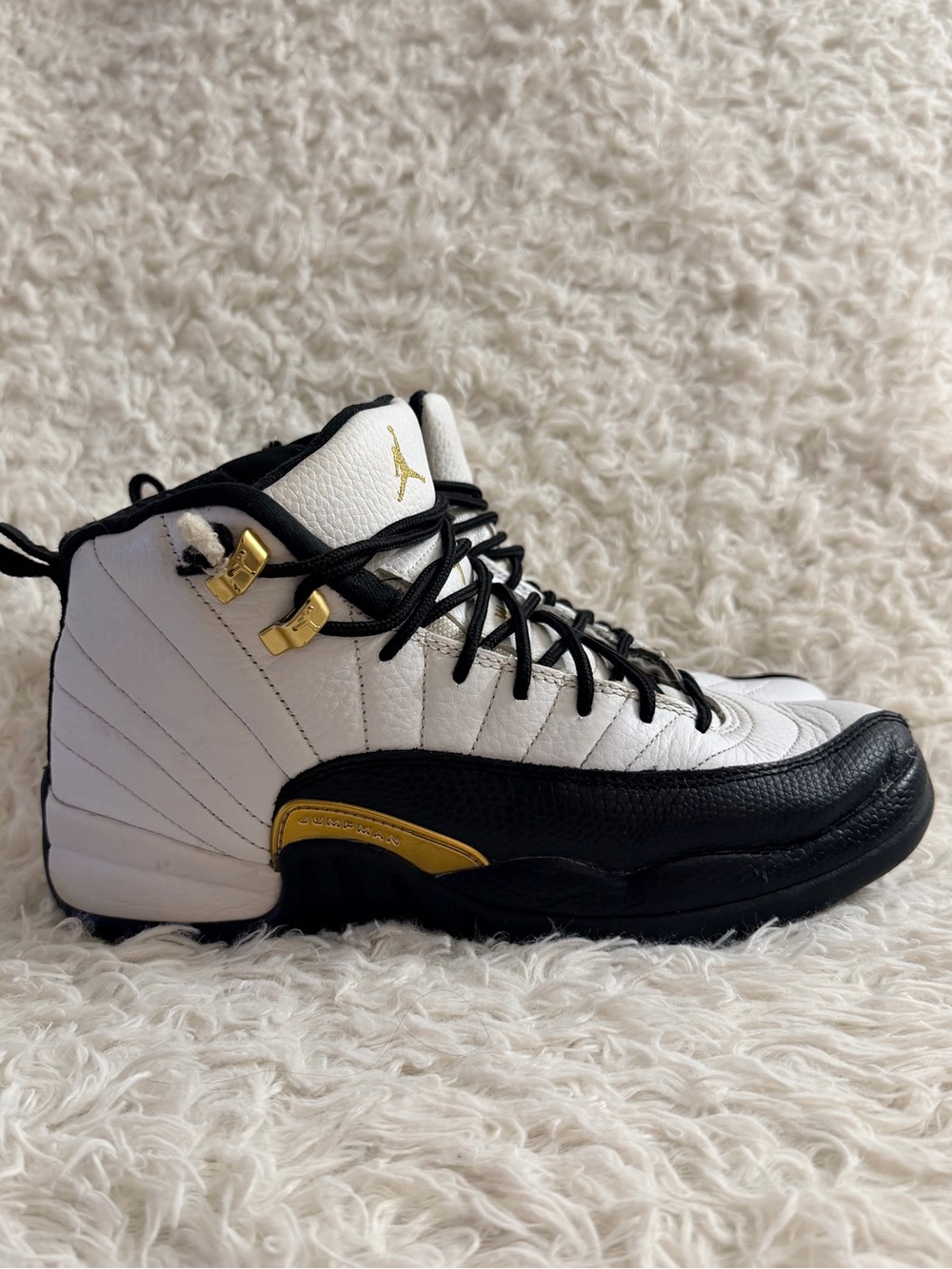 Jordan Kids Air Jordan 12 Retro "Royalty Taxi" Sneakers Size 7Y #153265-170
